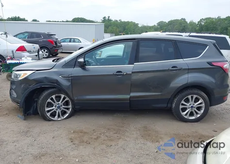 2017 Ford Escape Se z USA, uszkodzony, nr VIN 1FMCU9GD8HUB64336
